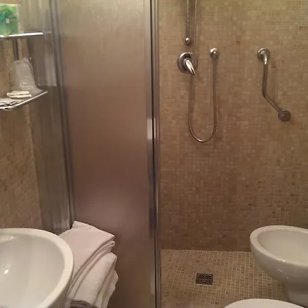 Real Hotel 3*